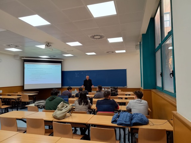 Charla en la Universitat Jaume I: Evolutia como referente en eficiencia energética
